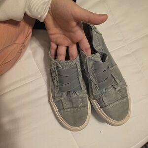 Trendy Gray Slip-On Sneakers